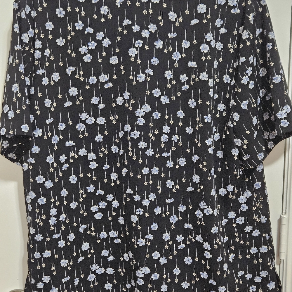Sag Harbor Black and Blue Floral Shirt - Picture 6 of 9